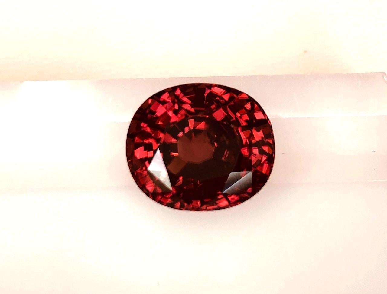 Privately Curated Zircon Collection, Unset Loose Gemstones,  347.05 Carats Total In New Condition For Sale In Los Angeles, CA
