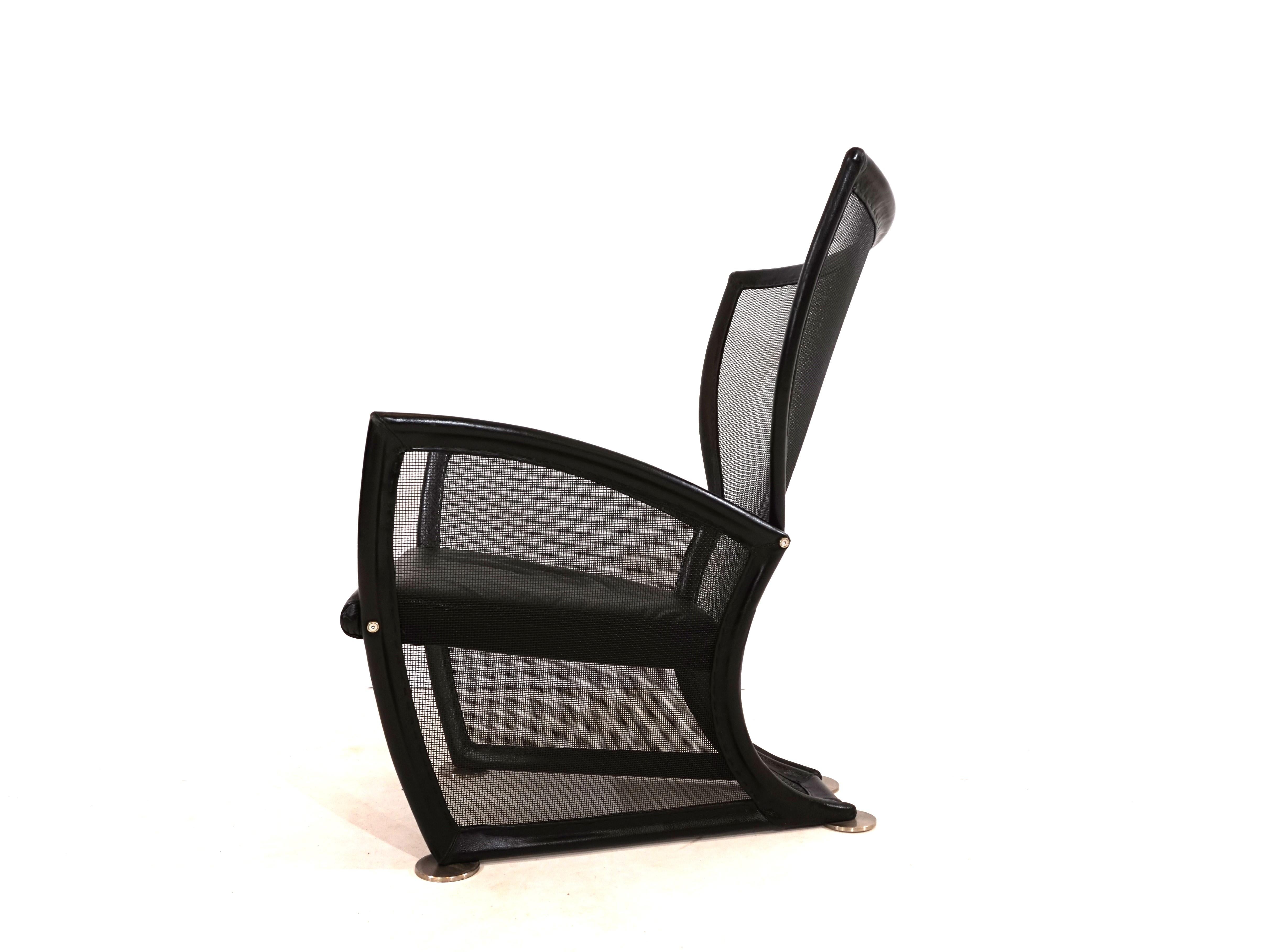 Late 20th Century Prive leather armchair by Paolo Nava for Arflex For Sale