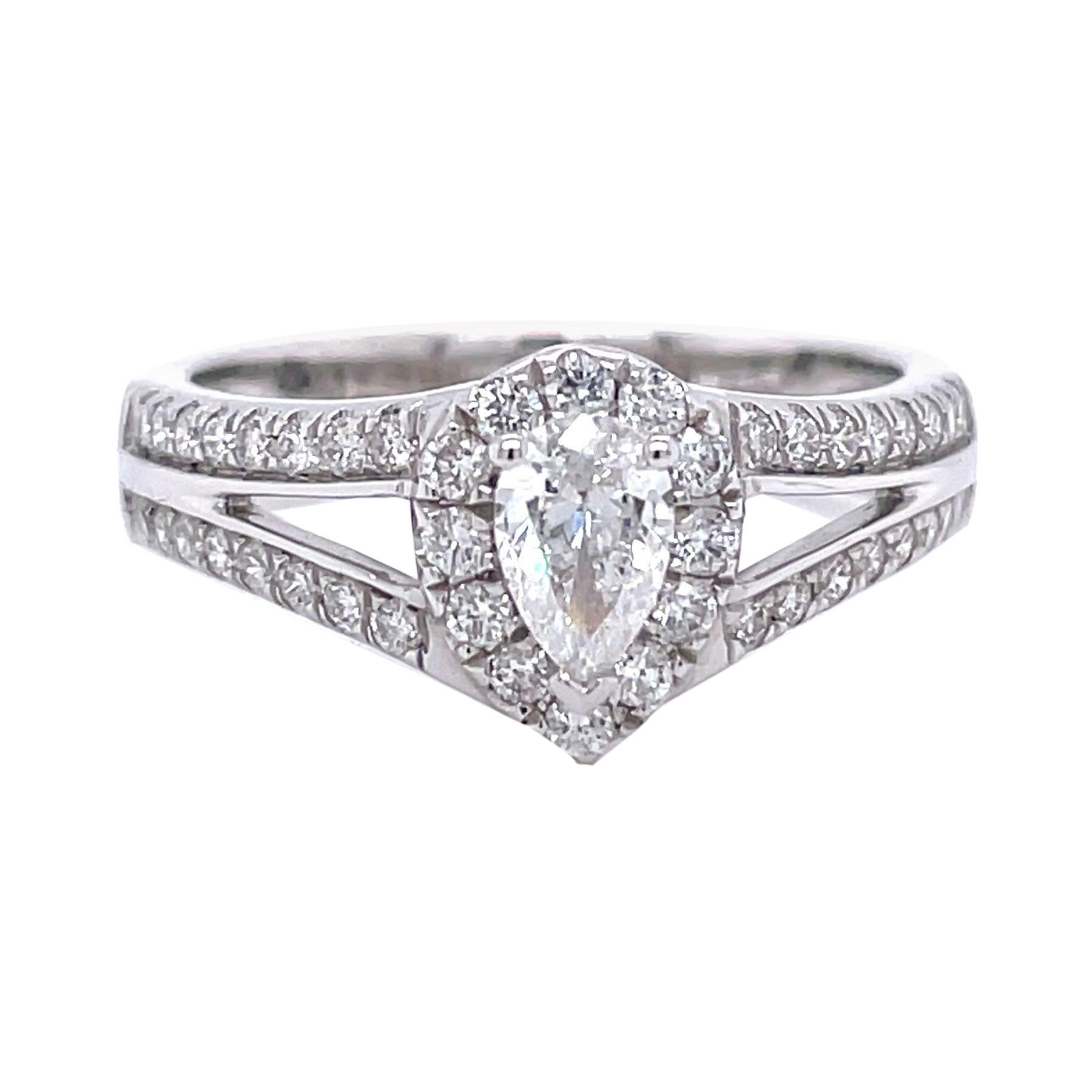 Privosa IGI Certified 14K White Gold Pear Shaped Diamond Engagement Ring For Sale
