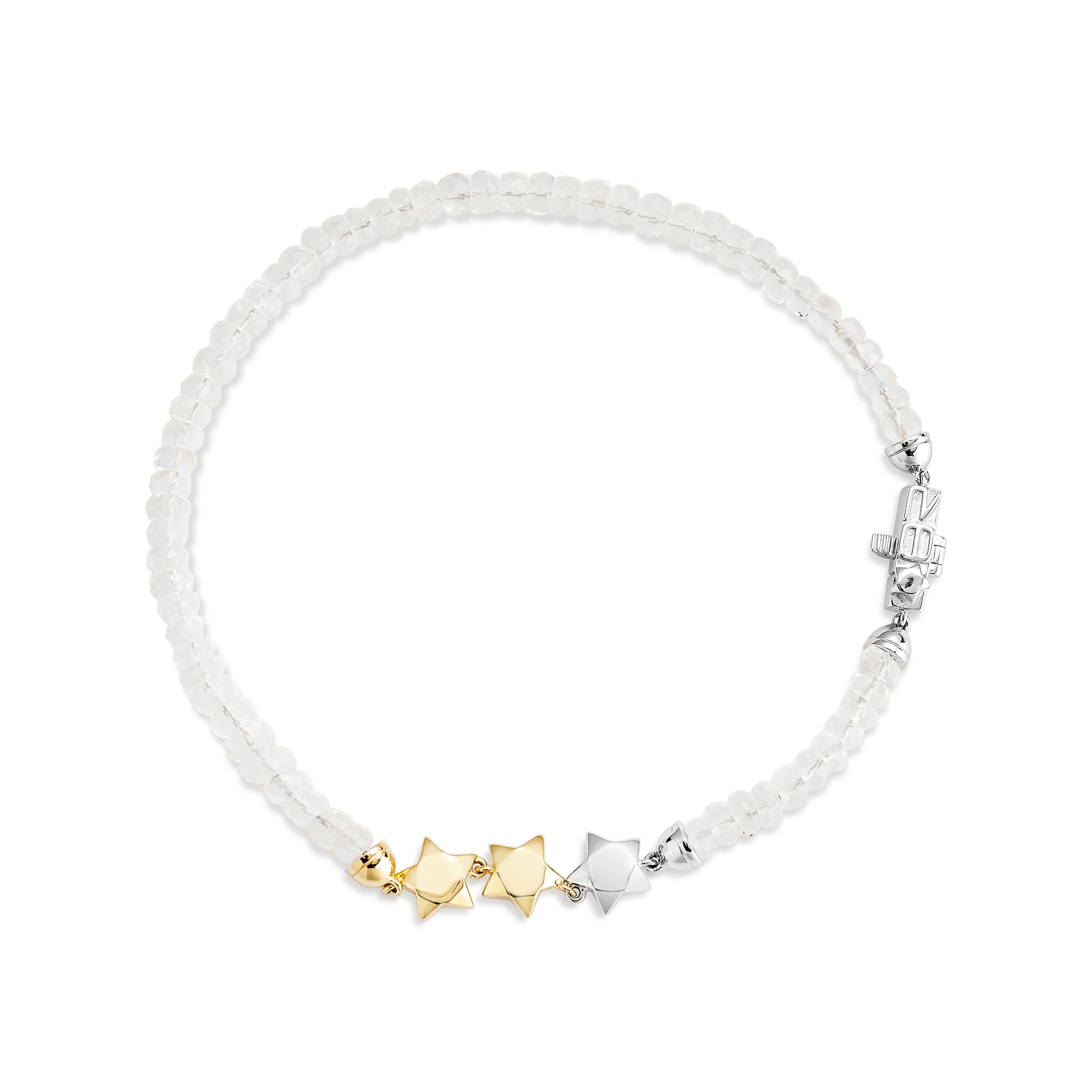 Contemporary Priyashi Nahata Rainbow Moonstone 10.25ct. Bracelet in 18Karat Yellow Gold For Sale