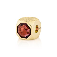 Priyashi Nahata Rhodolite & Peridot 2.05 ct. Pendant with Sapphire in 18KYG.