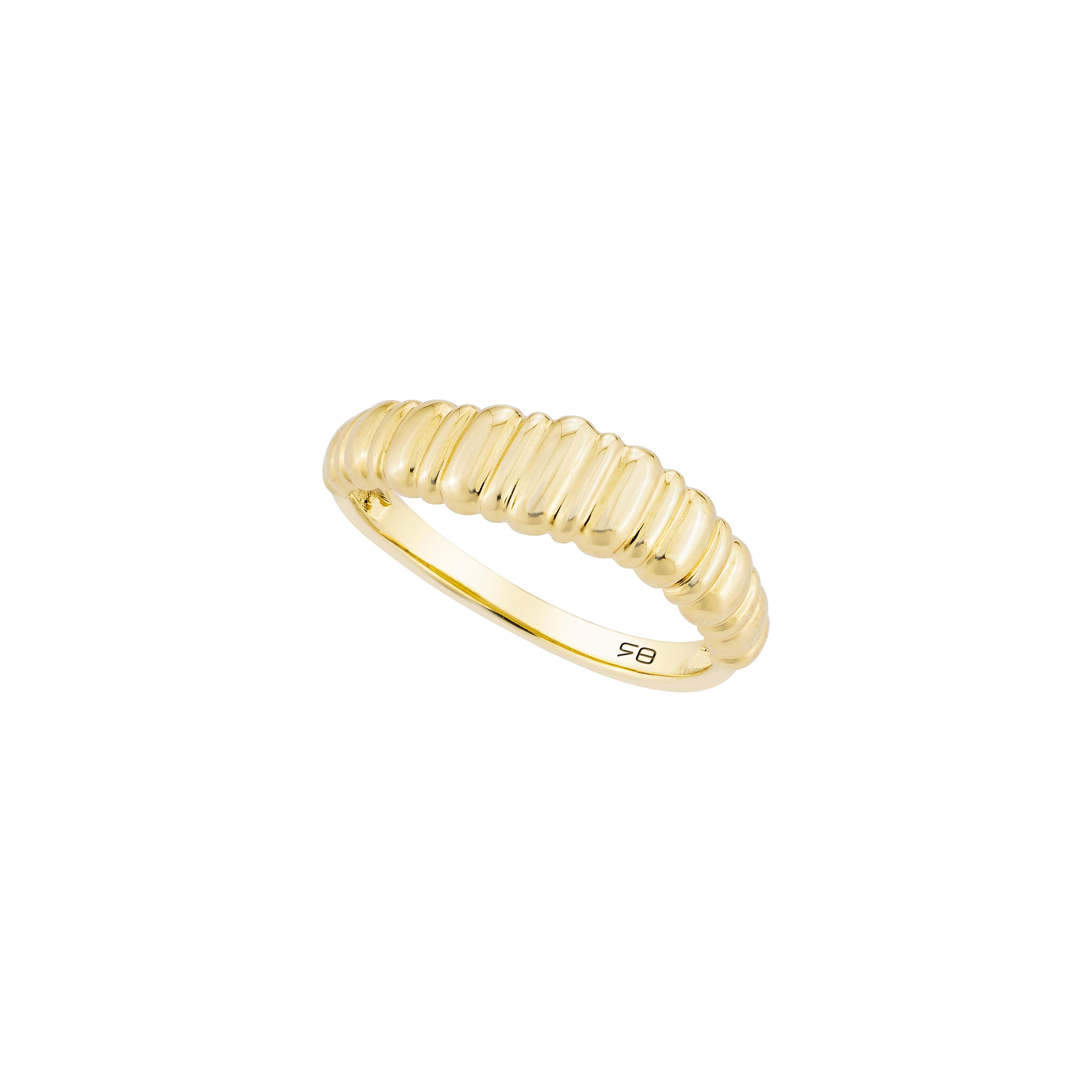 Taille mixte Priyashi Nahata Plain Metal Fancy Ring en or jaune 18 carats. en vente
