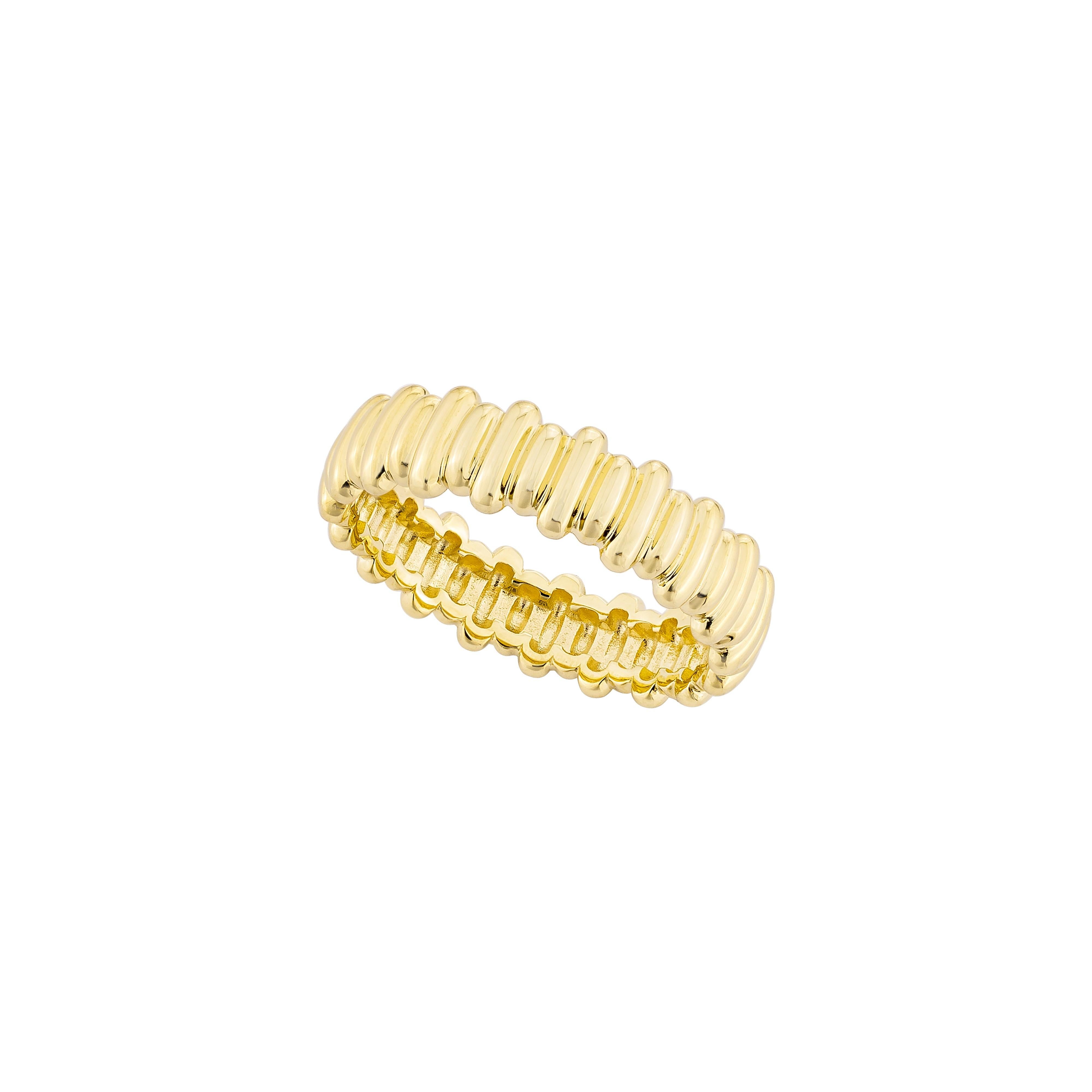Taille mixte Priyashi Nahata Plain Metal Fancy Ring en or jaune 18 carats. en vente