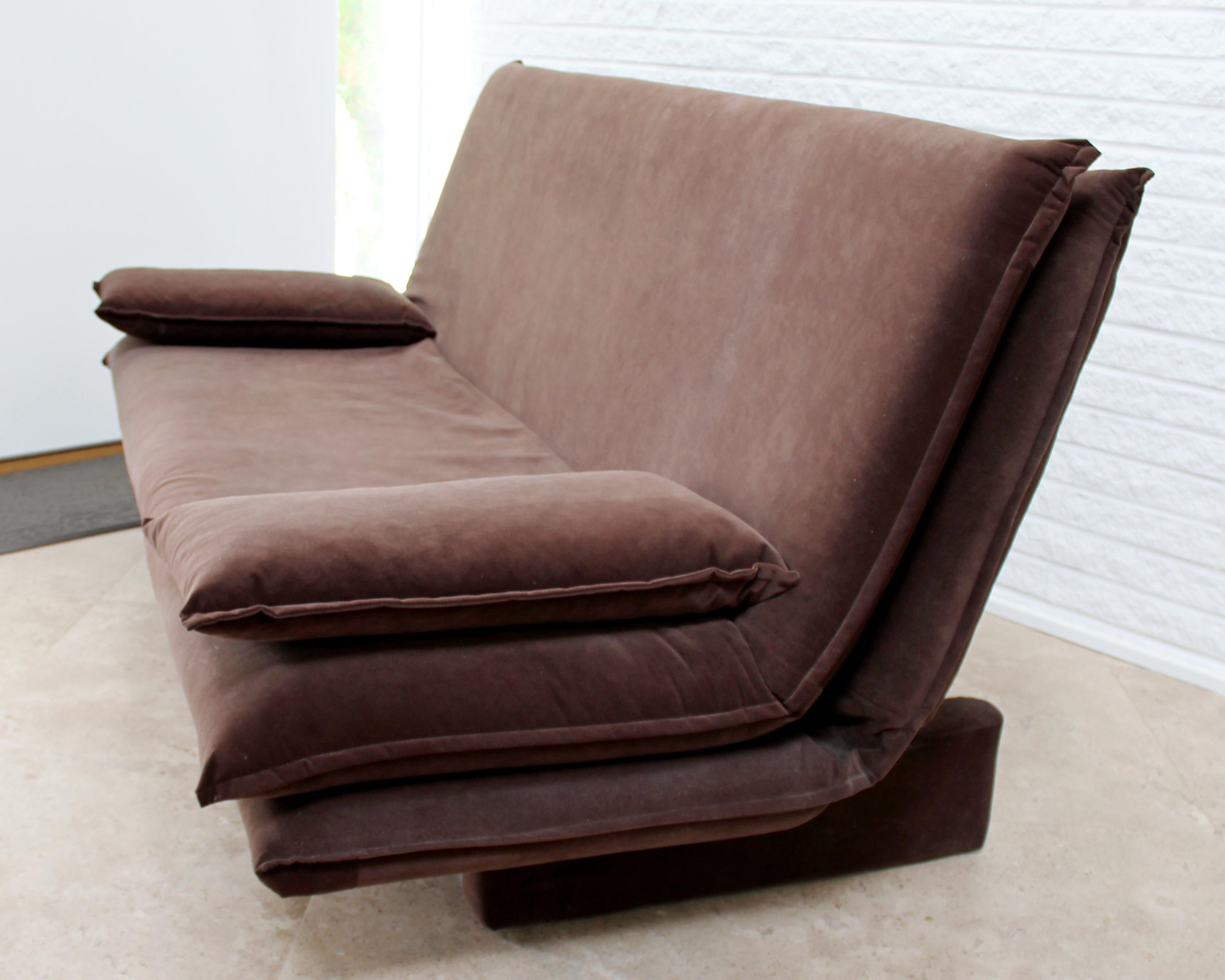 pro seda sofa