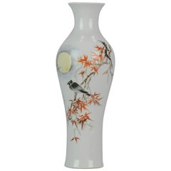 PROC Jarrón de porcelana china con flores Alta calidad, finales del siglo XX