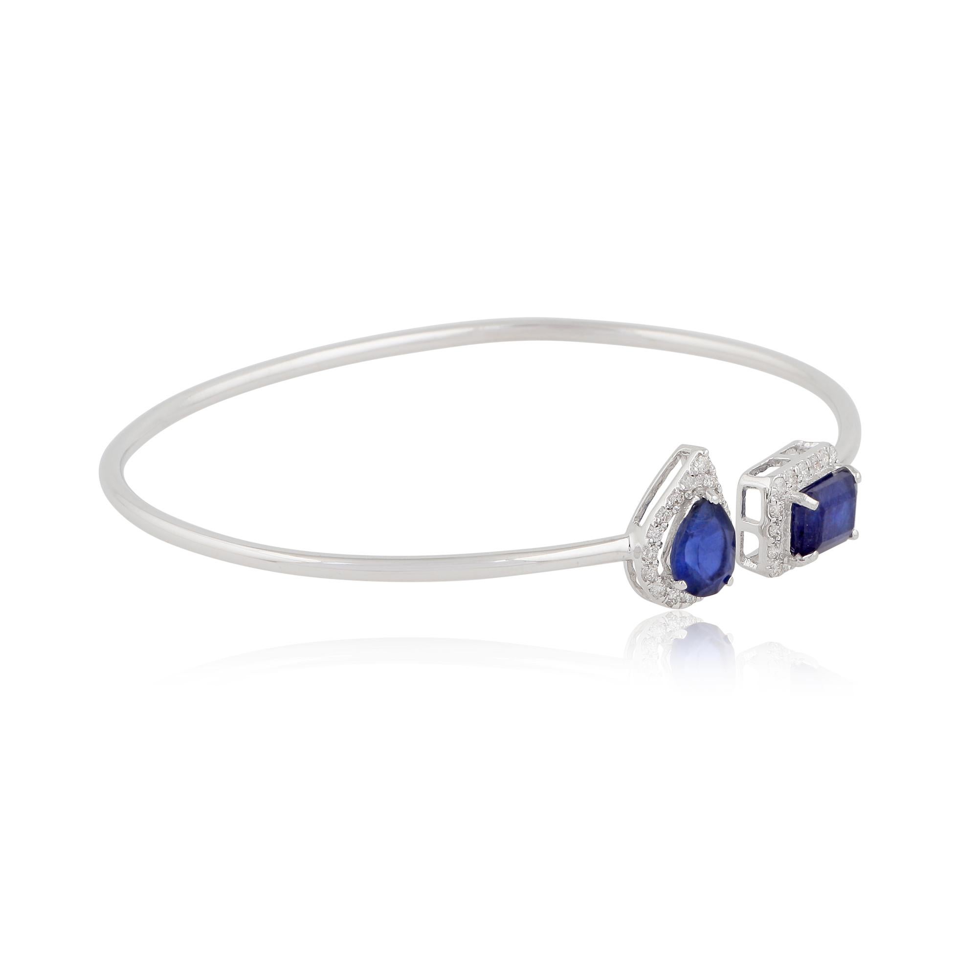 Codice articolo :- SEB-6021K
Peso lordo :- 5.23 gm
Oro bianco 18k Wet. :- 4,62 gm
Diamante Wet. :- 0.33 Ct. (DIAMANTE DI PUREZZA MEDIA SI1-SI2 E COLORE H-I)
Pietra bagnata :- 2,74 carati.
Dimensioni del braccialetto: 59 mm
