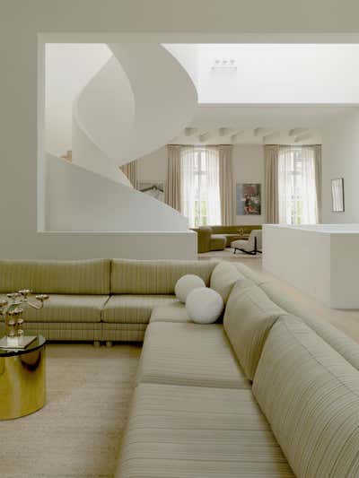  Arts and Crafts Apartment Living Room. Tour Eiffel by Pierre Yovanovitch Architecture d'Intérieur.