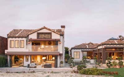  Beach Style Beach House Exterior. Seaside Luxe by Harte Brownlee & Associates.