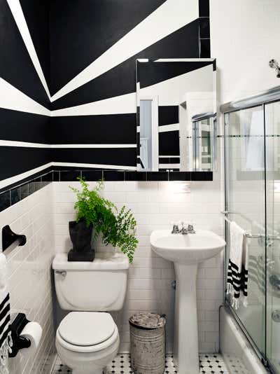  Bohemian Apartment Bathroom. Brooklyn Brownstone by Kelly Behun | STUDIO.