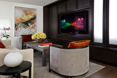 Contemporary Apartment Bar and Game Room. Park Avenue Residence by Studio Panduro.