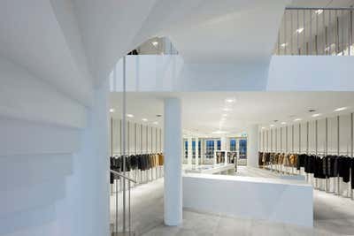  Contemporary Retail . i2 Fashion by Maurice Mentjens.