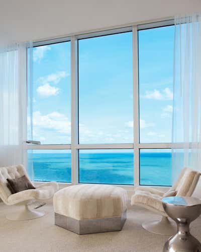  Contemporary Apartment Living Room. Miami Apartment by Fox-Nahem Associates.