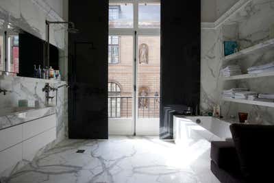  Contemporary Apartment Bathroom. A View Over the Louvre by Isabelle Stanislas Architecture.