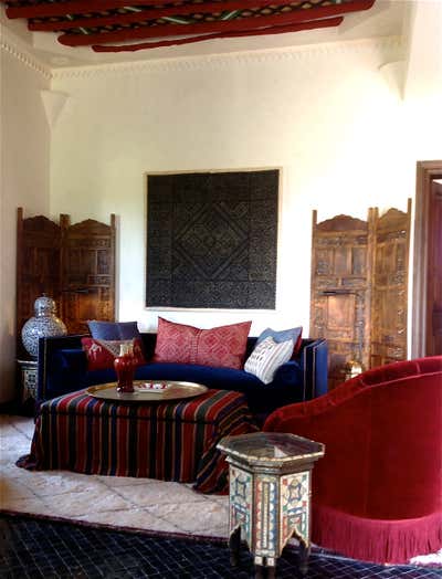  Eclectic Vacation Home Living Room. Middle East: Guest Villas by Douglas Mackie Design.