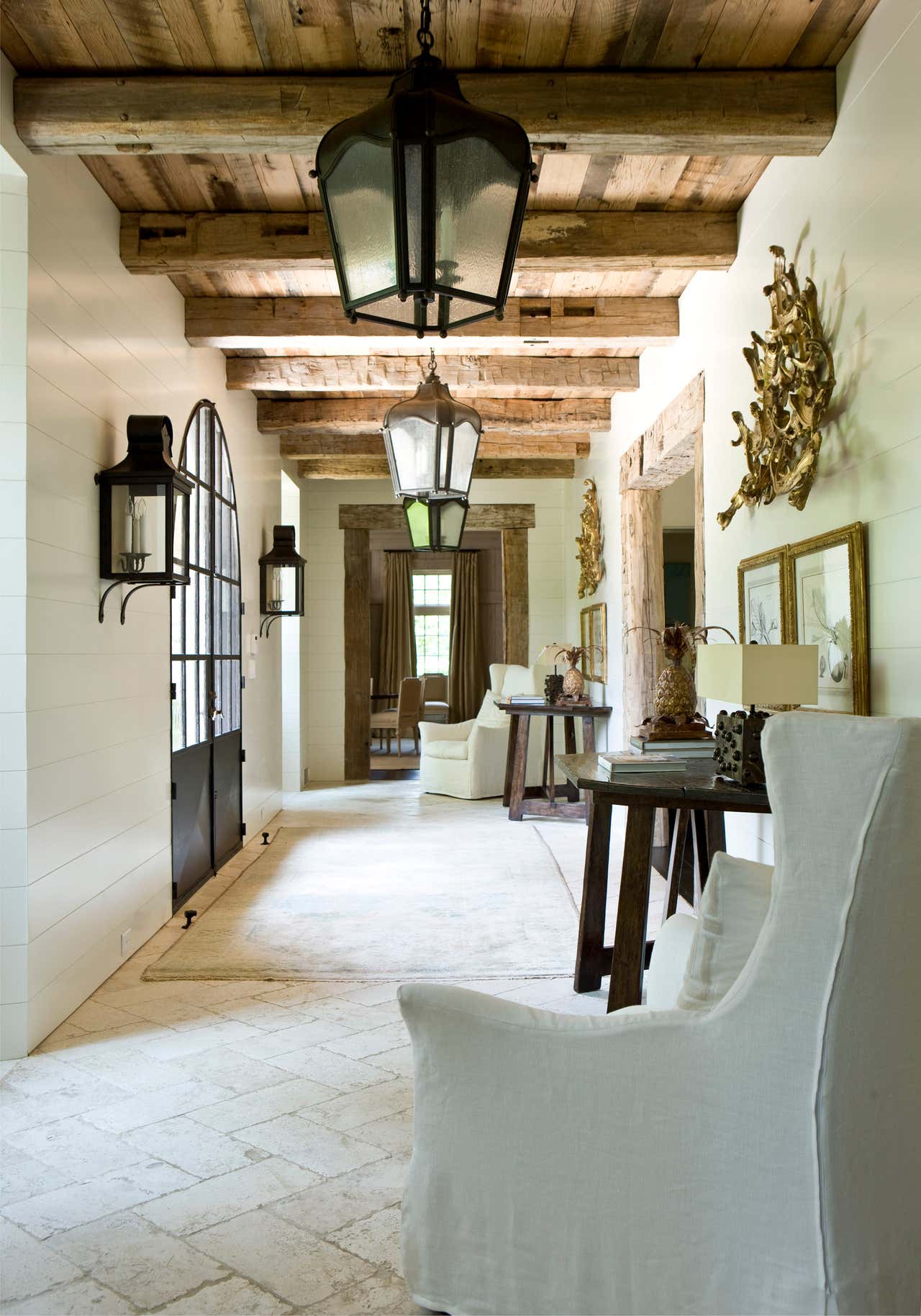 Entry and Hall by Suzanne Kasler Interiors | 1stDibs