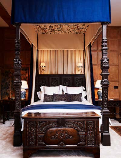  Traditional Family Home Bedroom. London House by Douglas Mackie Design.