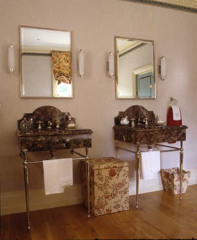  English Country Country House Bathroom. Sunningdale by Joanna Wood.