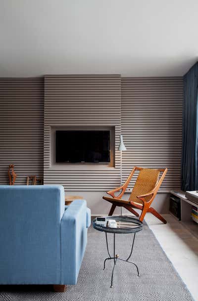  Industrial Apartment Living Room. 1960s Modernist House by Sigmar.