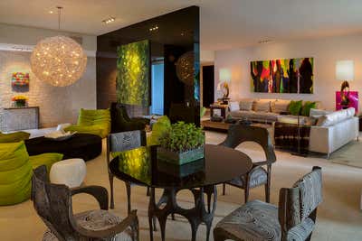 Mid-Century Modern Bachelor Pad Living Room. Decorators Own by Vance Burke Design Inc..