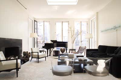  Modern Family Home Living Room. French Modern Townhouse by Peter Pennoyer Architects.