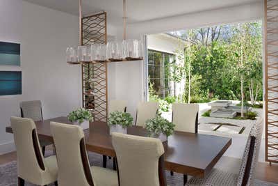  Modern Family Home Dining Room. Palisades Modern by Annette English + Associates.