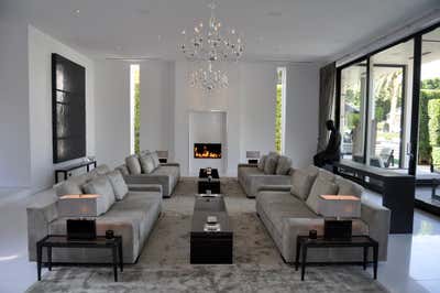  Modern Family Home Living Room. Beverly Hills by Jennifer Post Design, Inc.