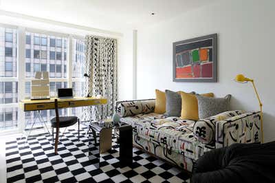 Modern Office and Study. Midtown Apartment by Robert Couturier, Inc..