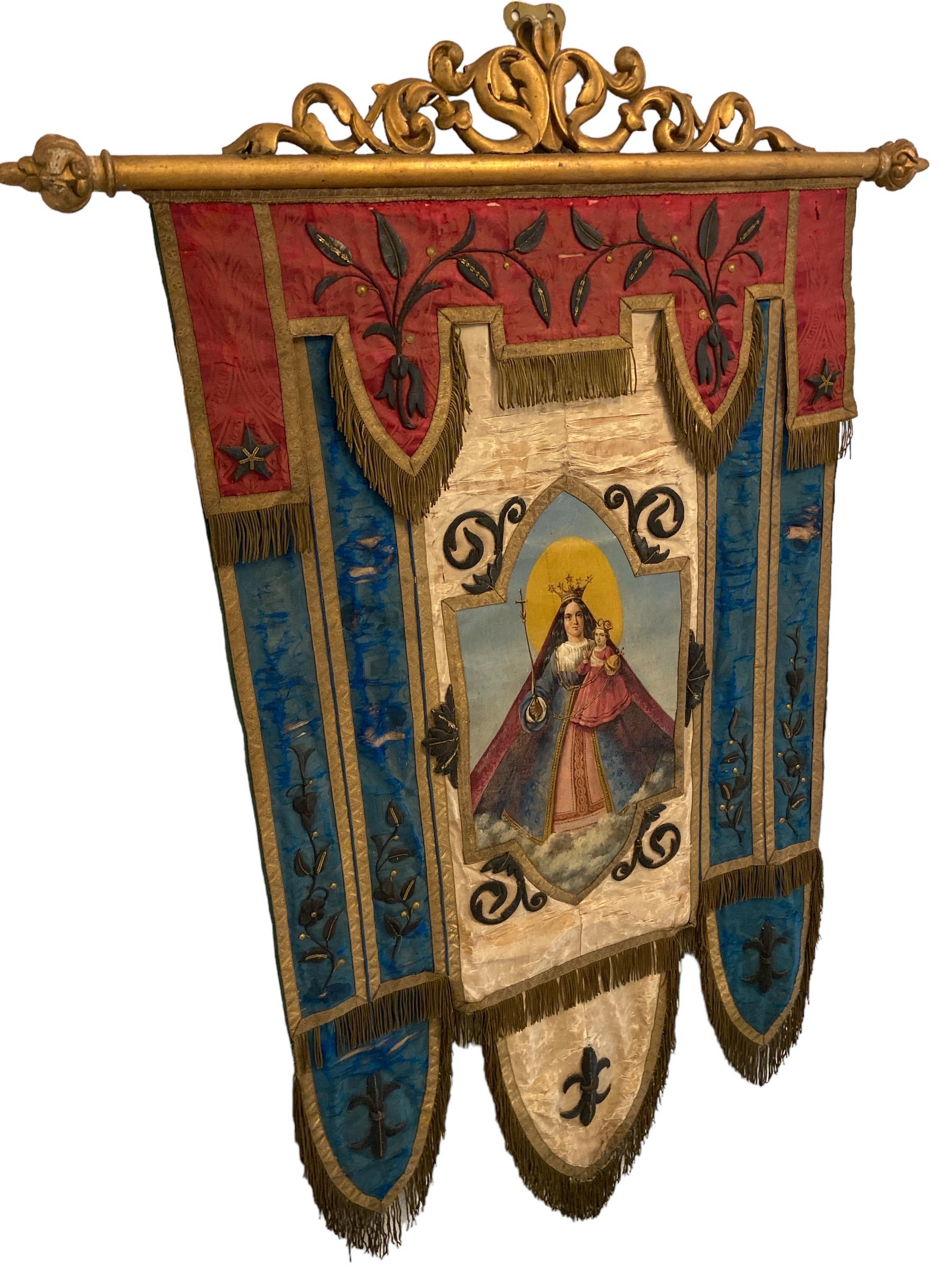 Sculpté à la main bannière de procession avec Madonna et enfant en vente
