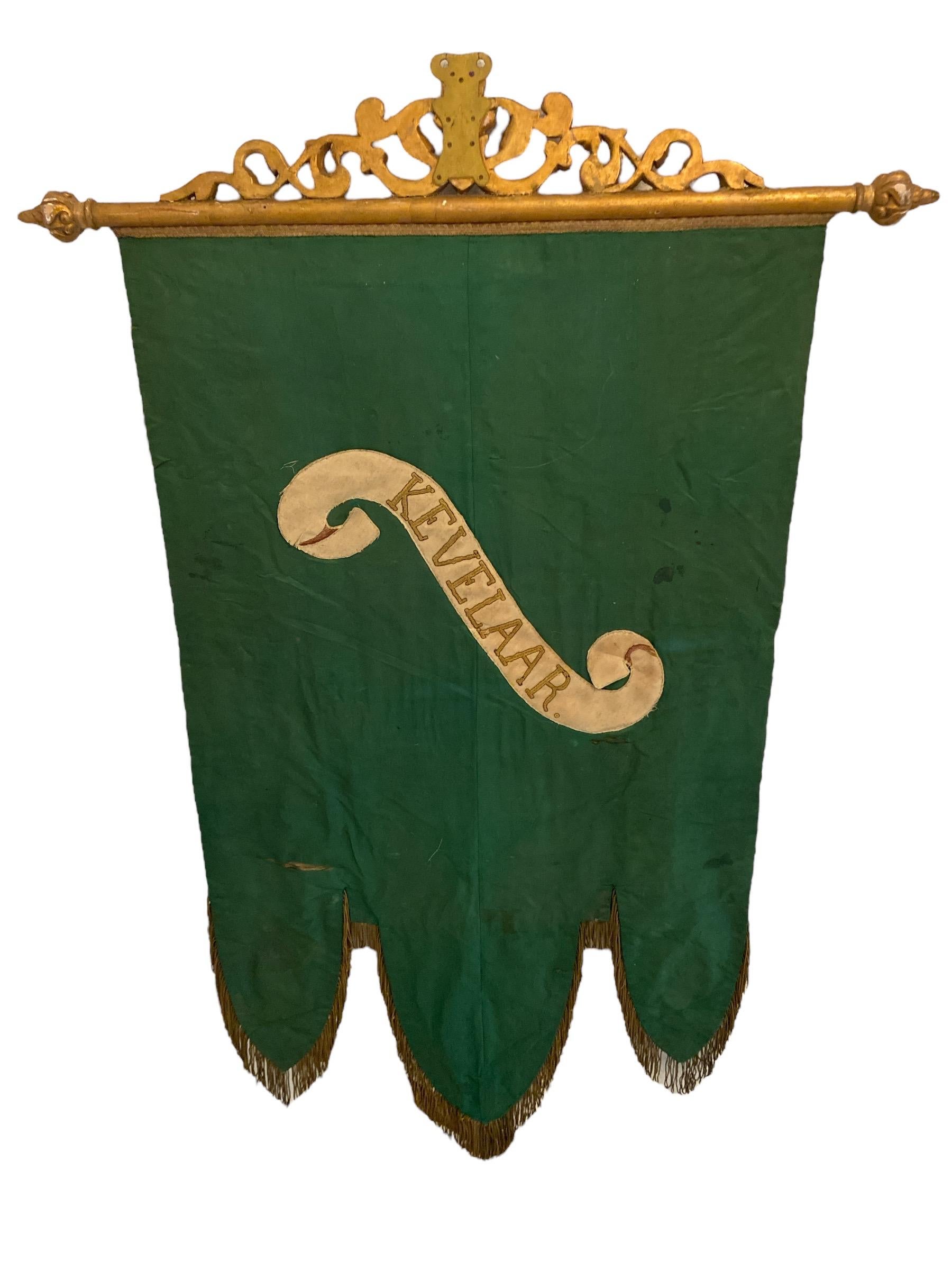 bannière de procession avec Madonna et enfant Abîmé - En vente à 'S-HERTOGENBOSCH, NL