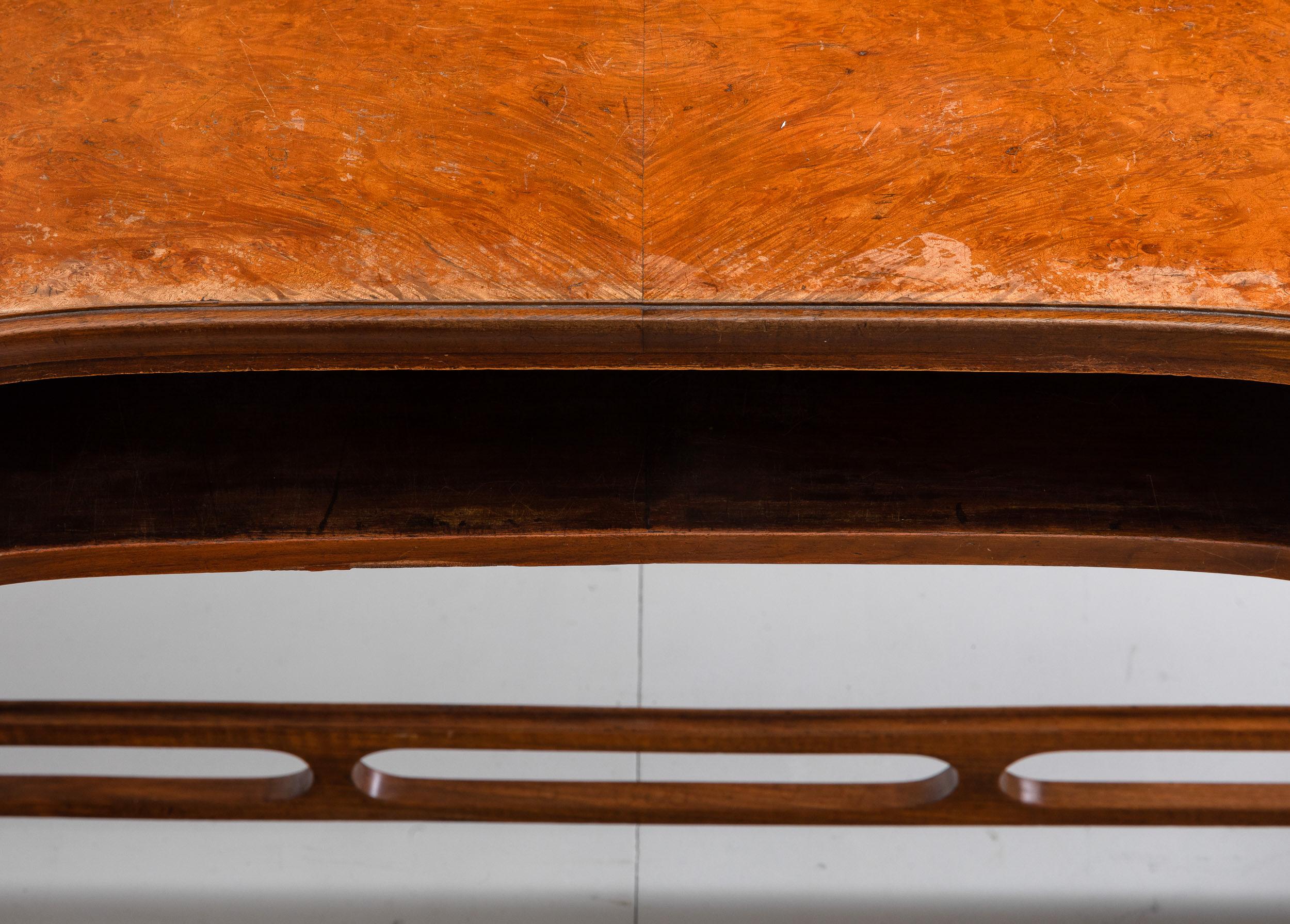 Mid-20th Century Prod. Italy, c. 1930 Deco desk with curvilinear forms  For Sale