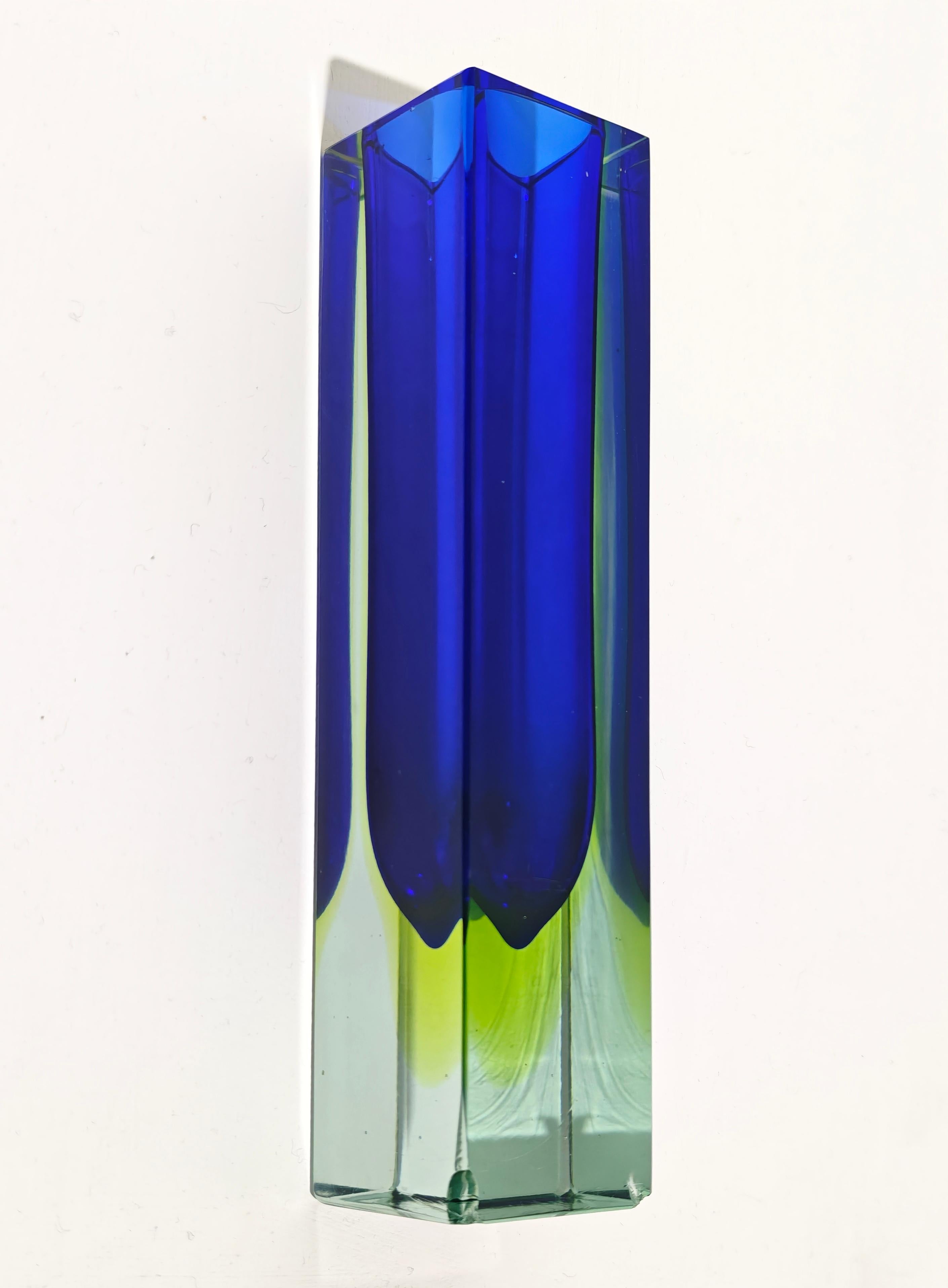 Murano Glass Production Seguso Submerged glass vase Design Italy 1960 Mid-Century Modern For Sale