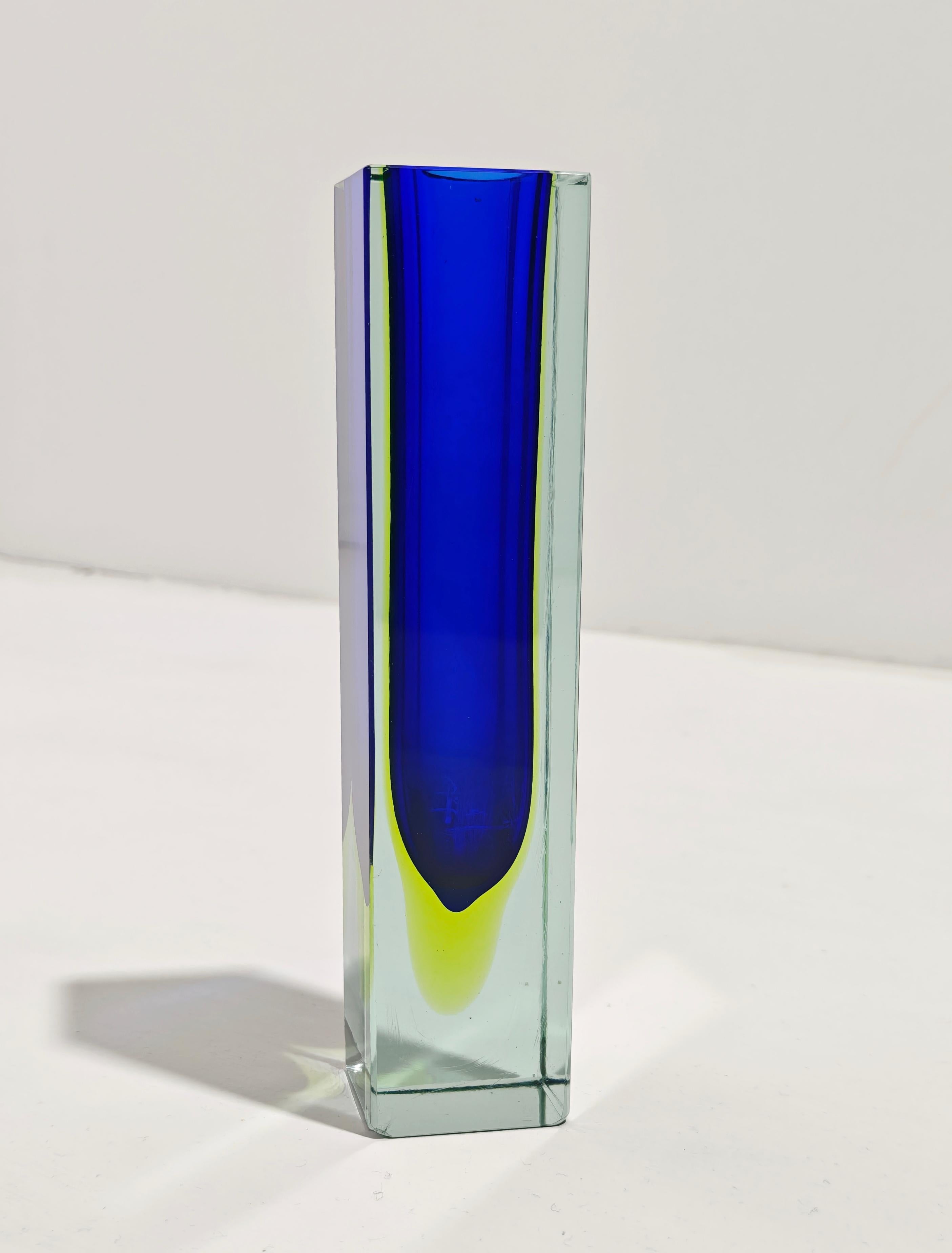 Production Seguso Submerged glass vase Design Italy 1960 Mid-Century Modern For Sale 1