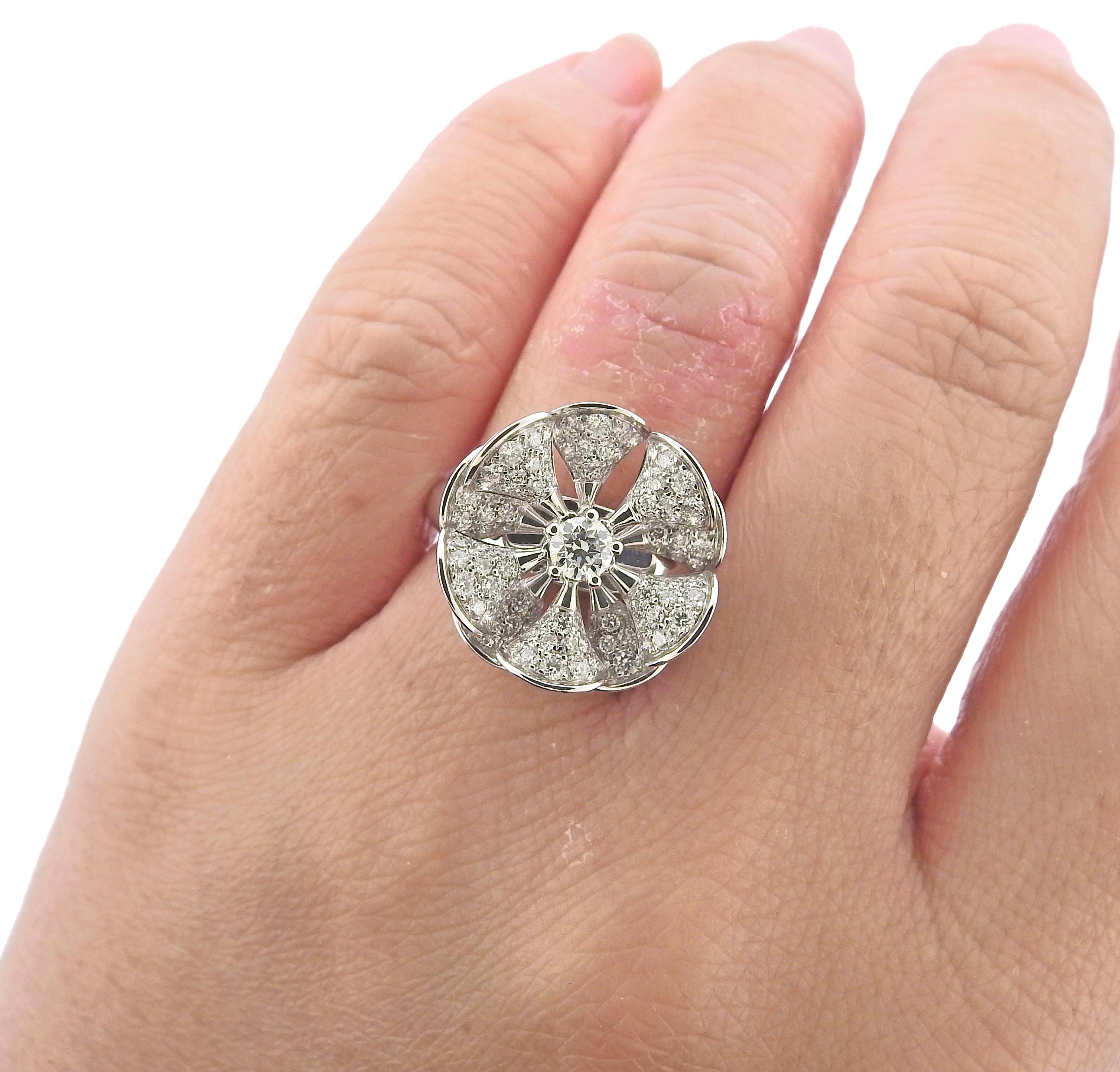 Women's Products Bulgari Diva's Dream Diamond White Gold Flower Ring 128770 For Sale