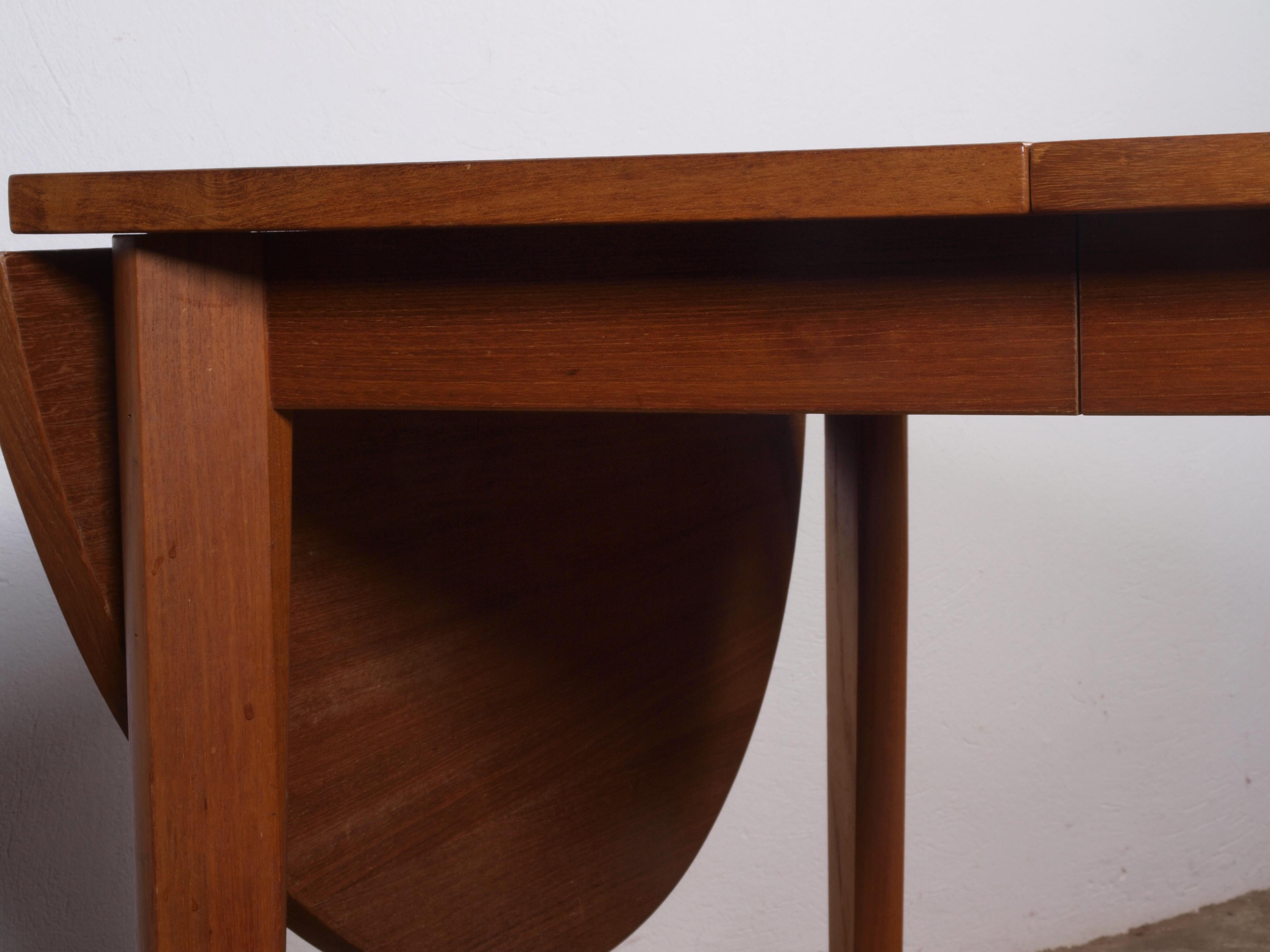 Products Extendable Teak Dining table, denmark 1960 In Good Condition In Store Heddinge, DK