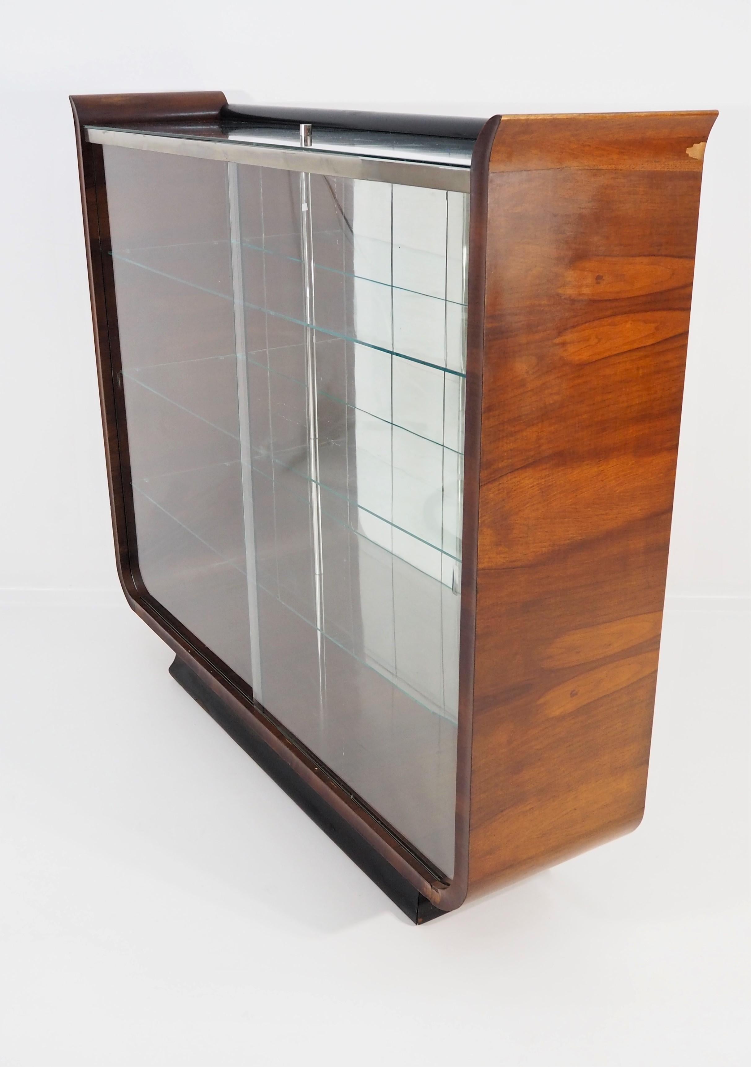 Produkte Art Deco Tulip Display Cabinet by J. Halabala for UP Zavody, 1930s For Sale 5