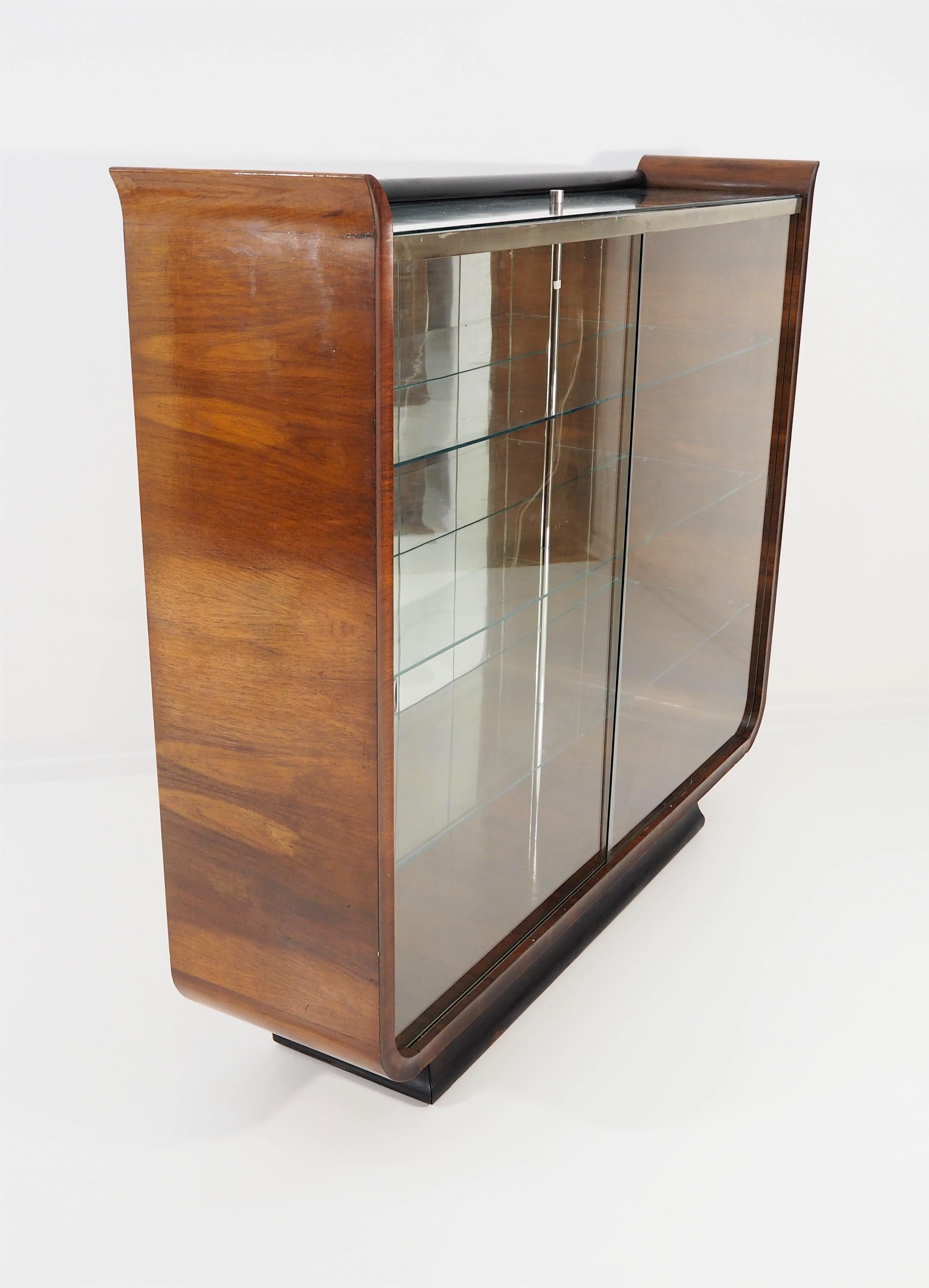 Produkte Art Deco Tulip Display Cabinet by J. Halabala for UP Zavody, 1930s For Sale 2