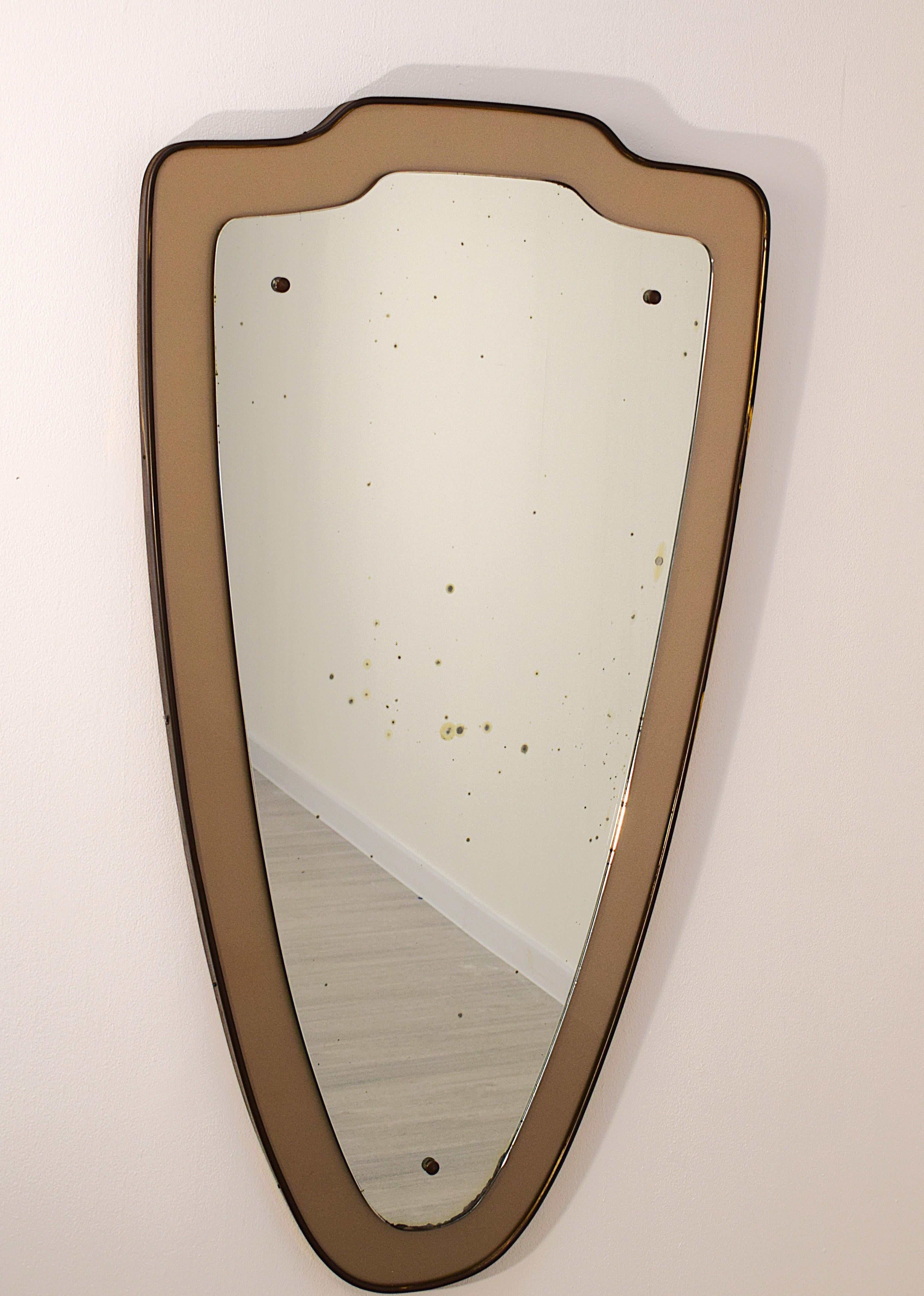 Production italienne - Miroir à cadre en laiton, années 1950 Bon état - En vente à Palermo, PA
