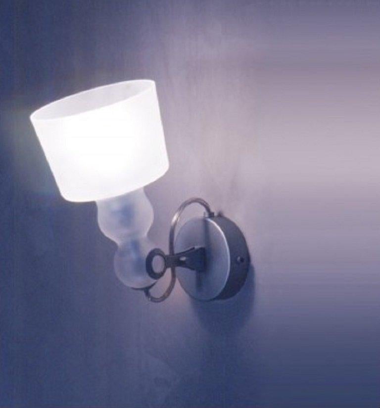 Produzione Privata, Acquaparete Wall Lamp In Excellent Condition For Sale In New Milford, CT