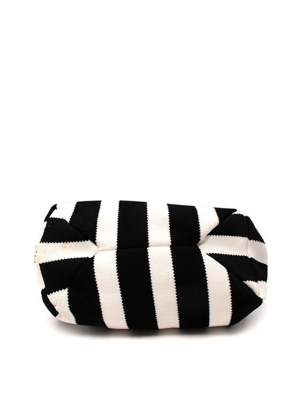 Pochette con cornice asimmetrica a righe bianche e nere di Proenza Schouler In condizioni Nuovo in vendita a London, GB