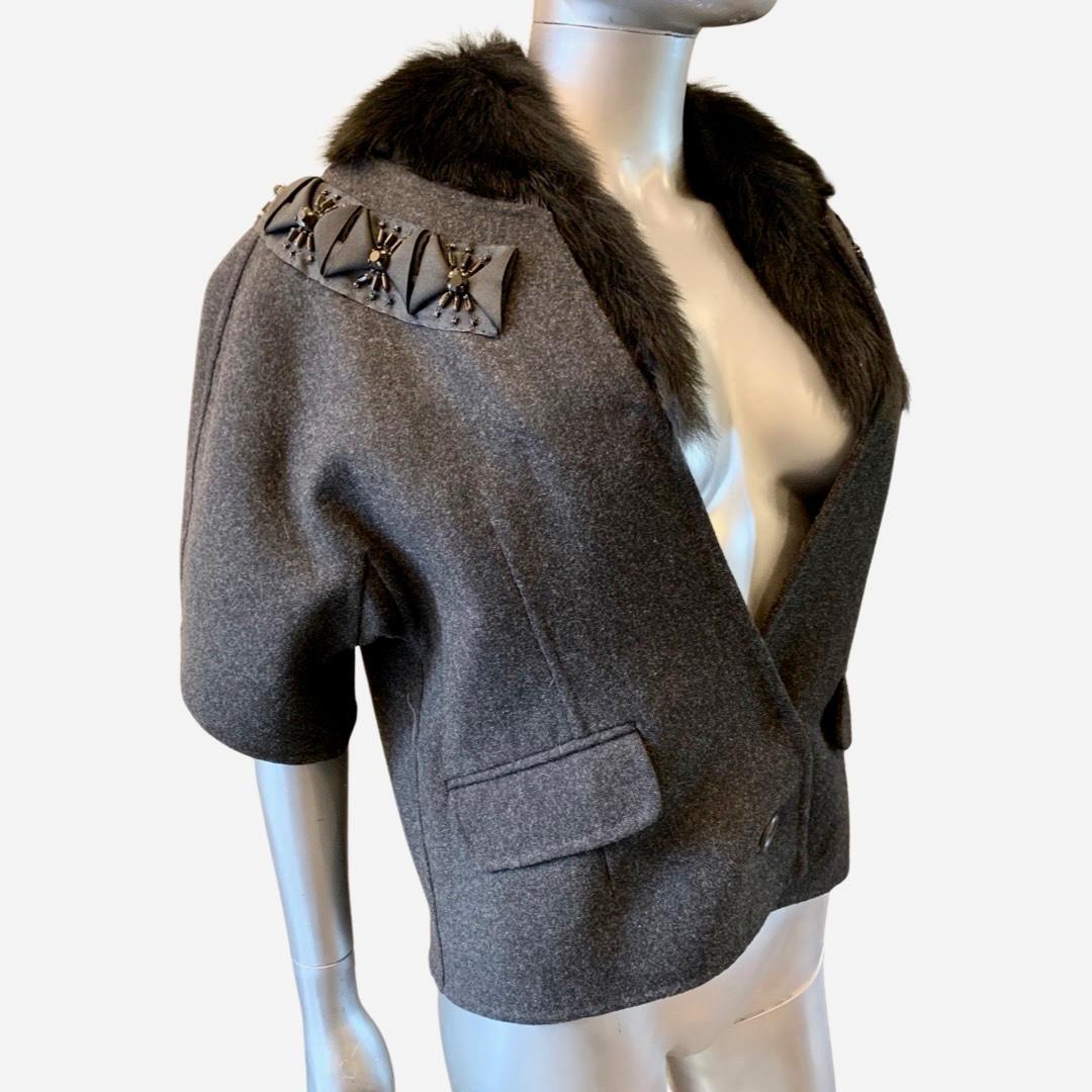 Women's Proenza Schouler Chic Cropped Grey Flannel Jacket w/ Fur &Embellishments Size 6 For Sale
