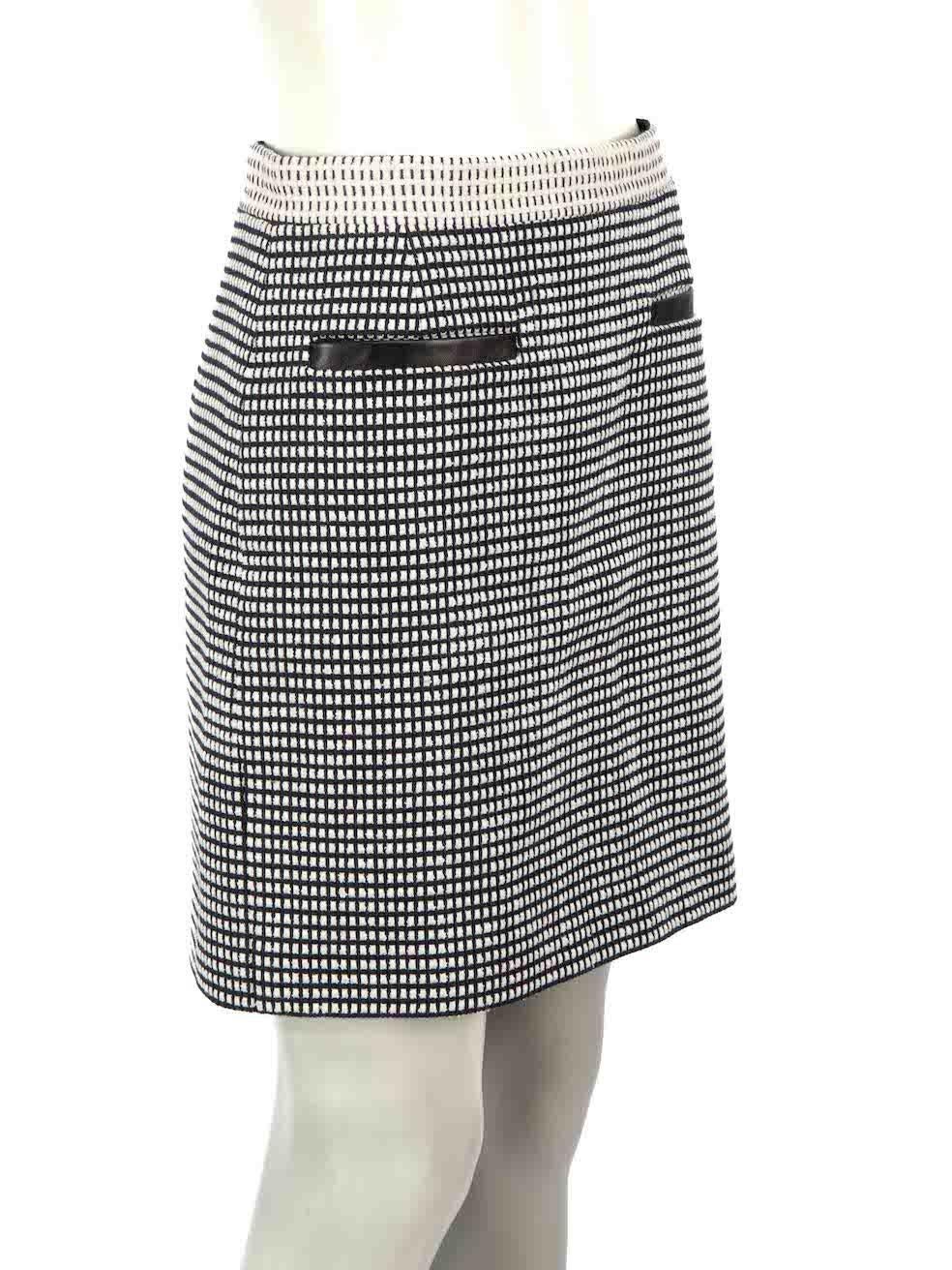 CONDITION is Very good. Hardly any visible wear to skirt is evident on this used Proenza Schouler designer resale item.
 
Details
Multicolour
Cotton
Mini skirt
Navy, white and black
Figure hugging fit
Leather trim pockets
2x Front pockets
Back zip