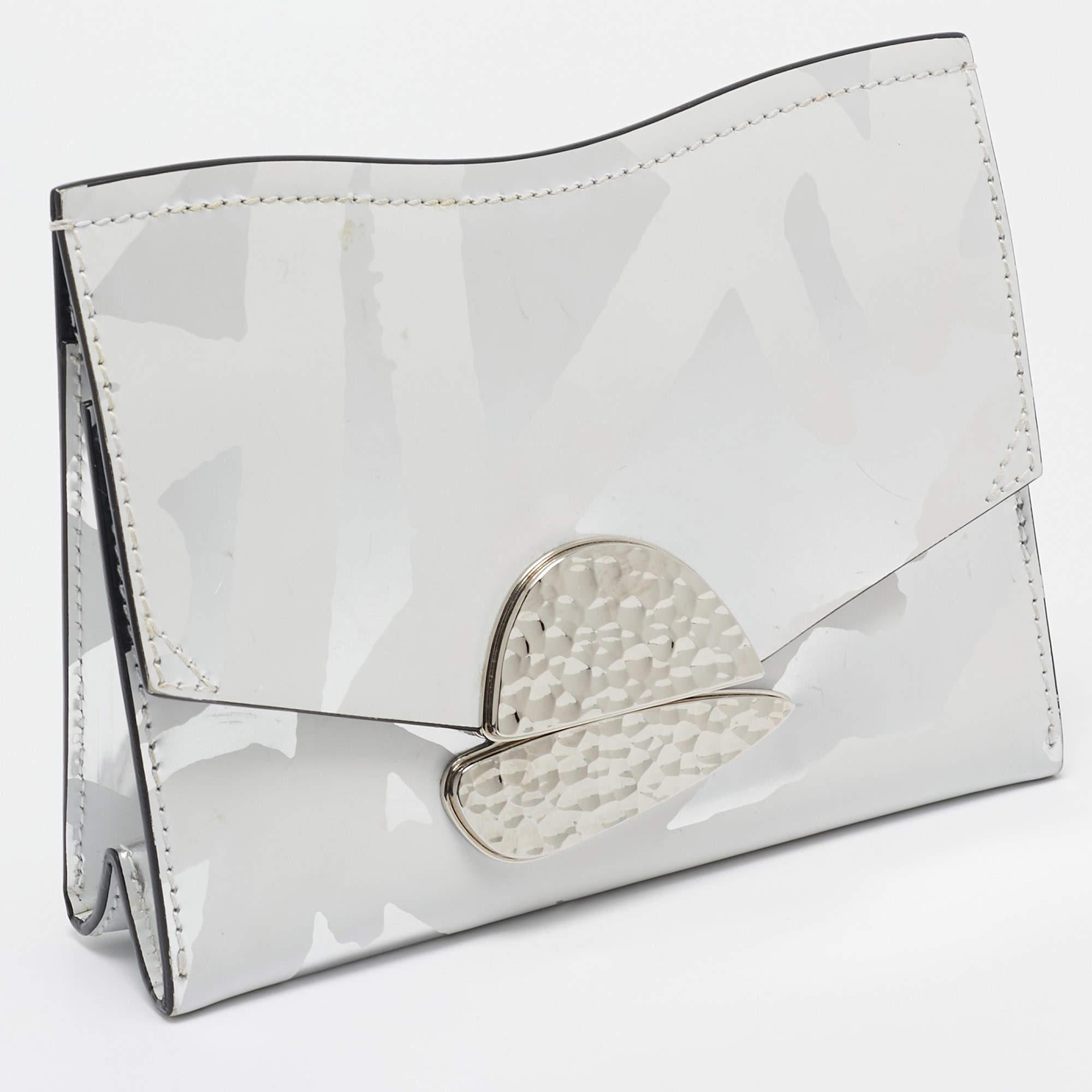 Grigio Pochette Proenza Schouler a forma di ricciolo in pelle bianca/argento in vendita