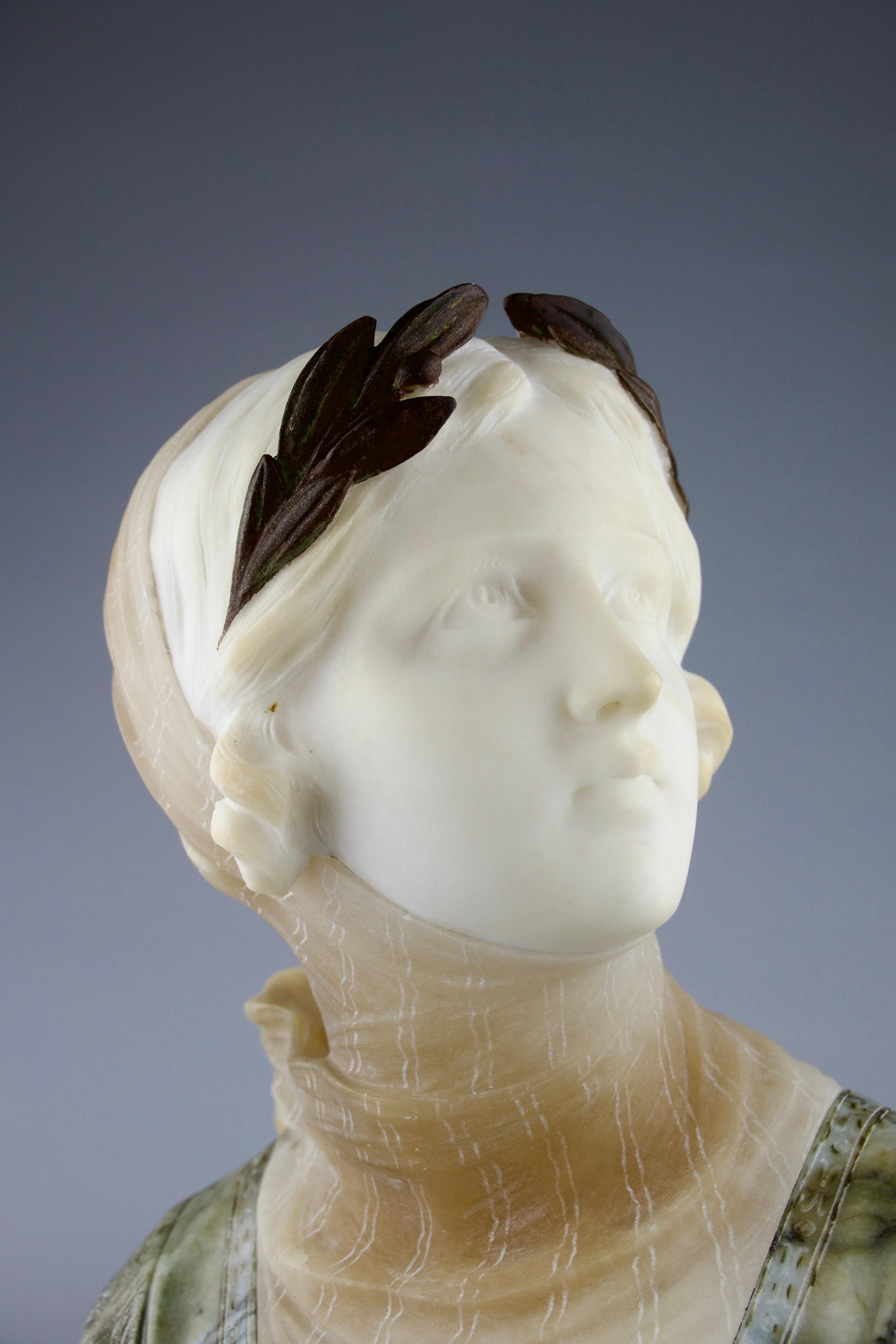 Prof. Giuseppe Bessi, Bust of Crowned Woman, Italy 19th Century For Sale 4