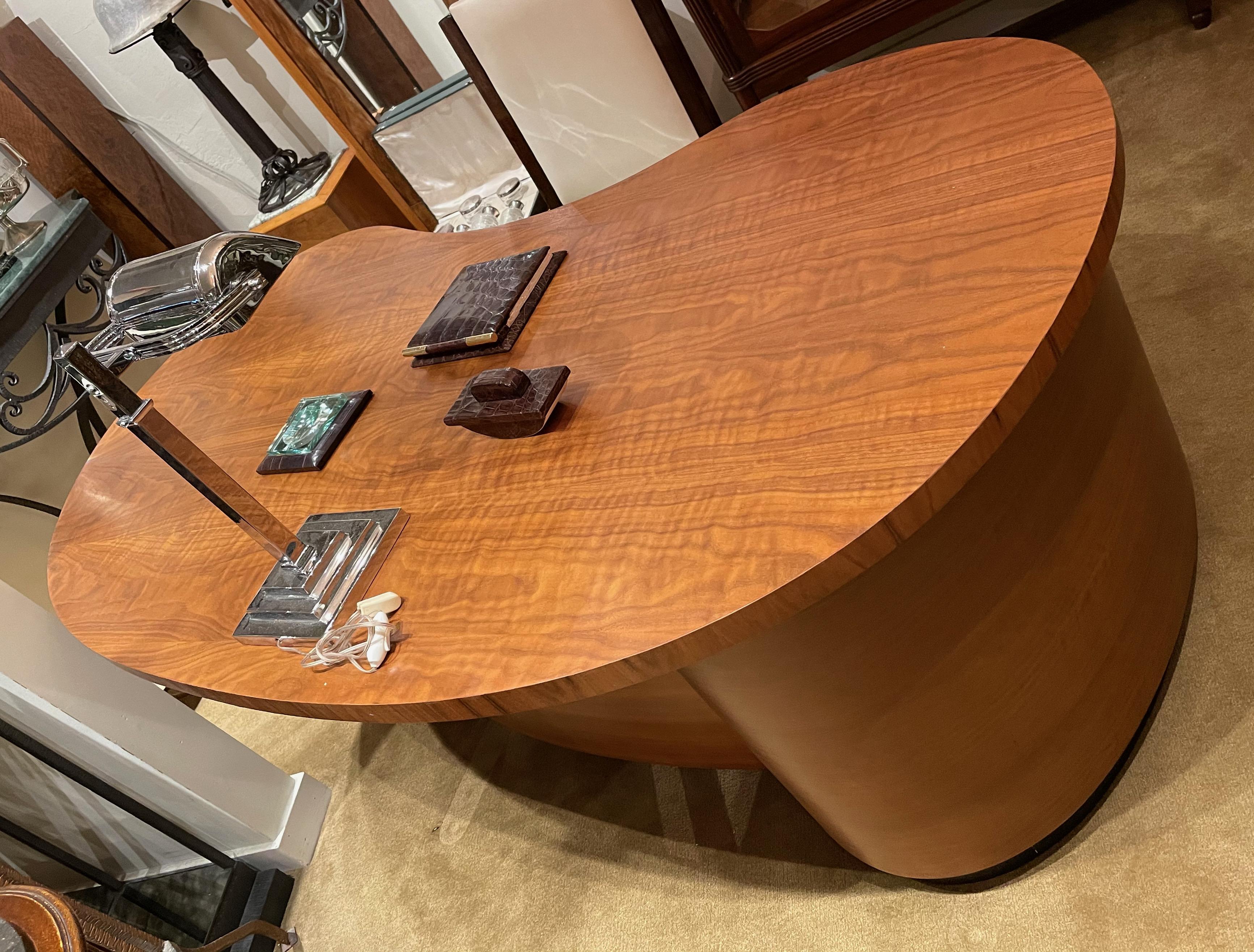 Professional Midcentury Desk by Stow and Davis In Good Condition In Oakland, CA