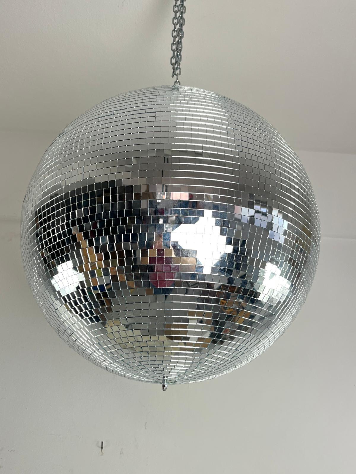 Professional Large Sphere Disco Ball Mirror Mosaic with Rotor 80s 50 cm Diameter In Excellent Condition For Sale In Palermo, IT