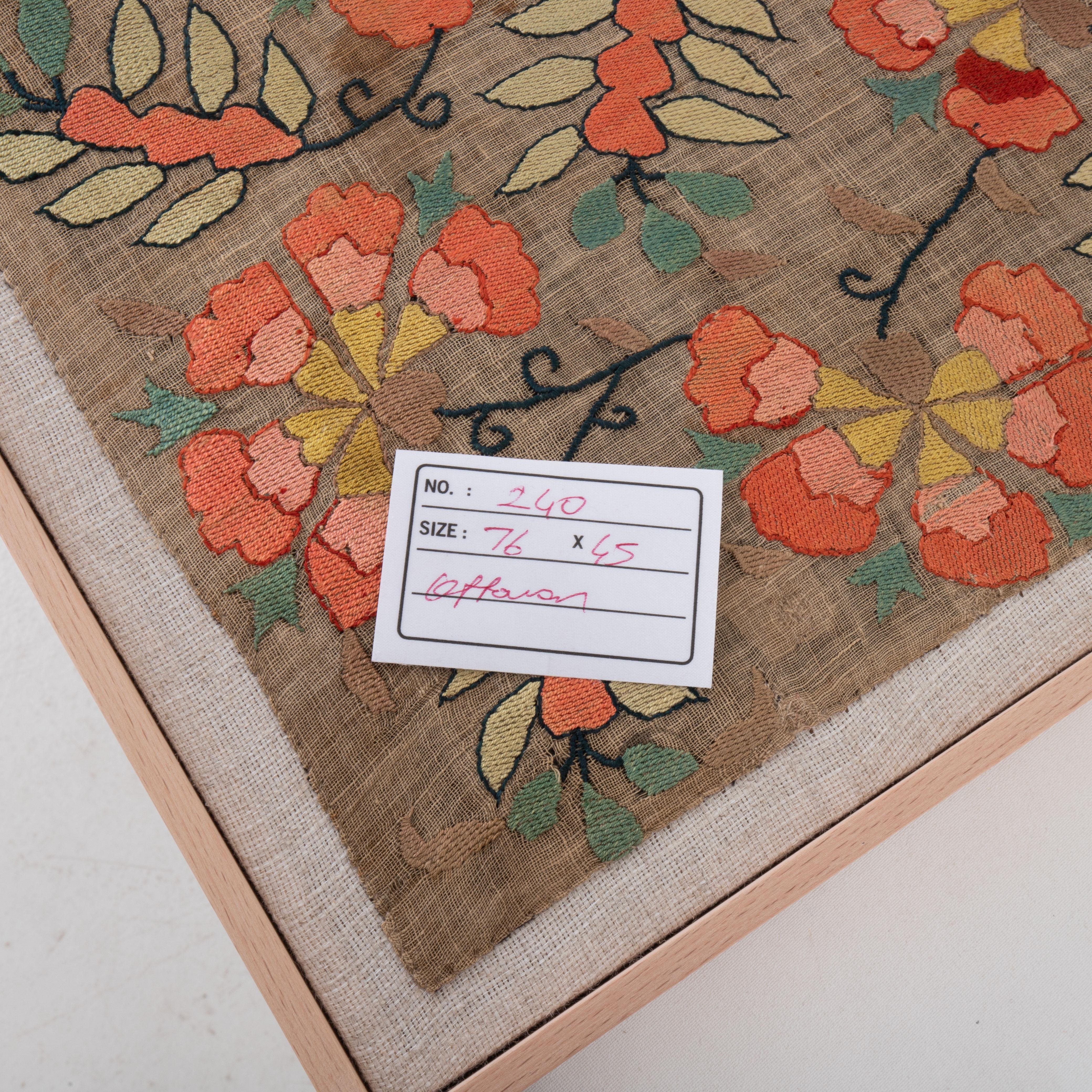 broderie turque ottomane ancienne encadrée professionnellement en vente 2