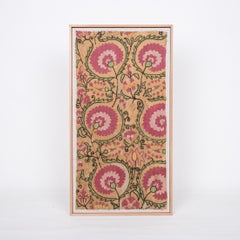 Fragment Suzani ancien encadré par des professionnels, Tajikstan, Asie centrale