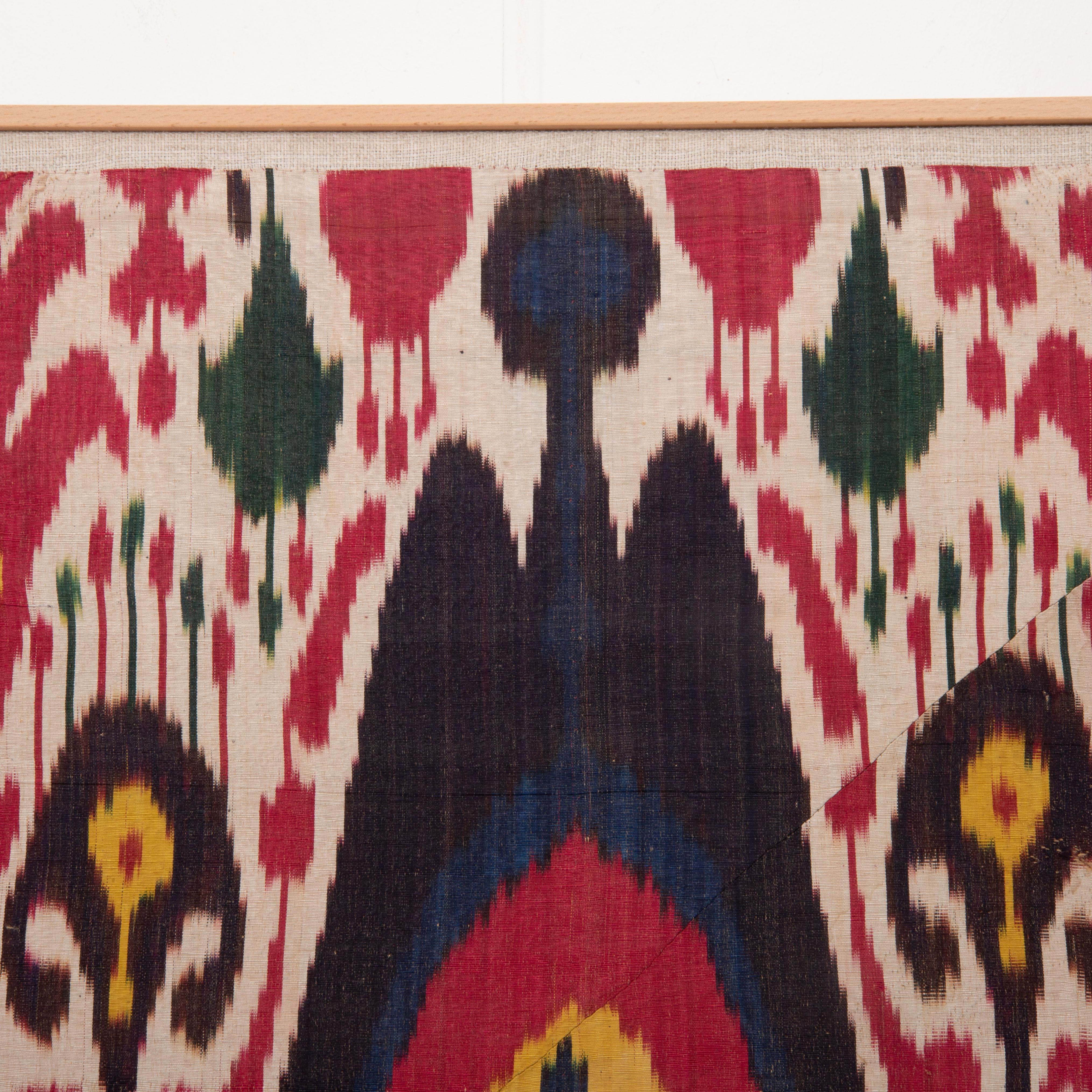Professionally Framed Ikat Fragment, Tajikistan, Late 19th C. In Good Condition For Sale In Istanbul, TR