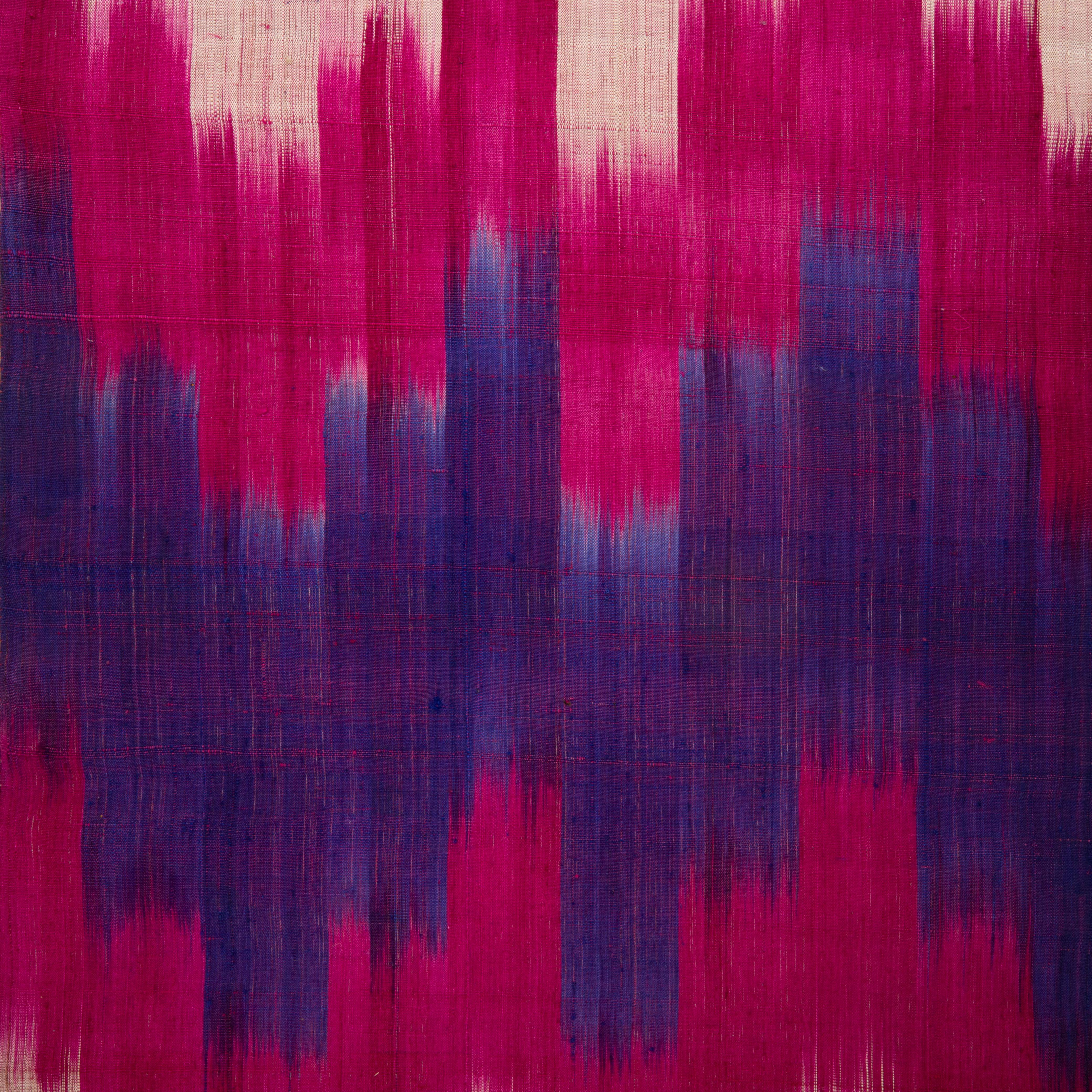 Professionell gerahmtes Ikat-Fragment, Usbekistan, Anfang 20. C. im Zustand „Gut“ im Angebot in Istanbul, TR