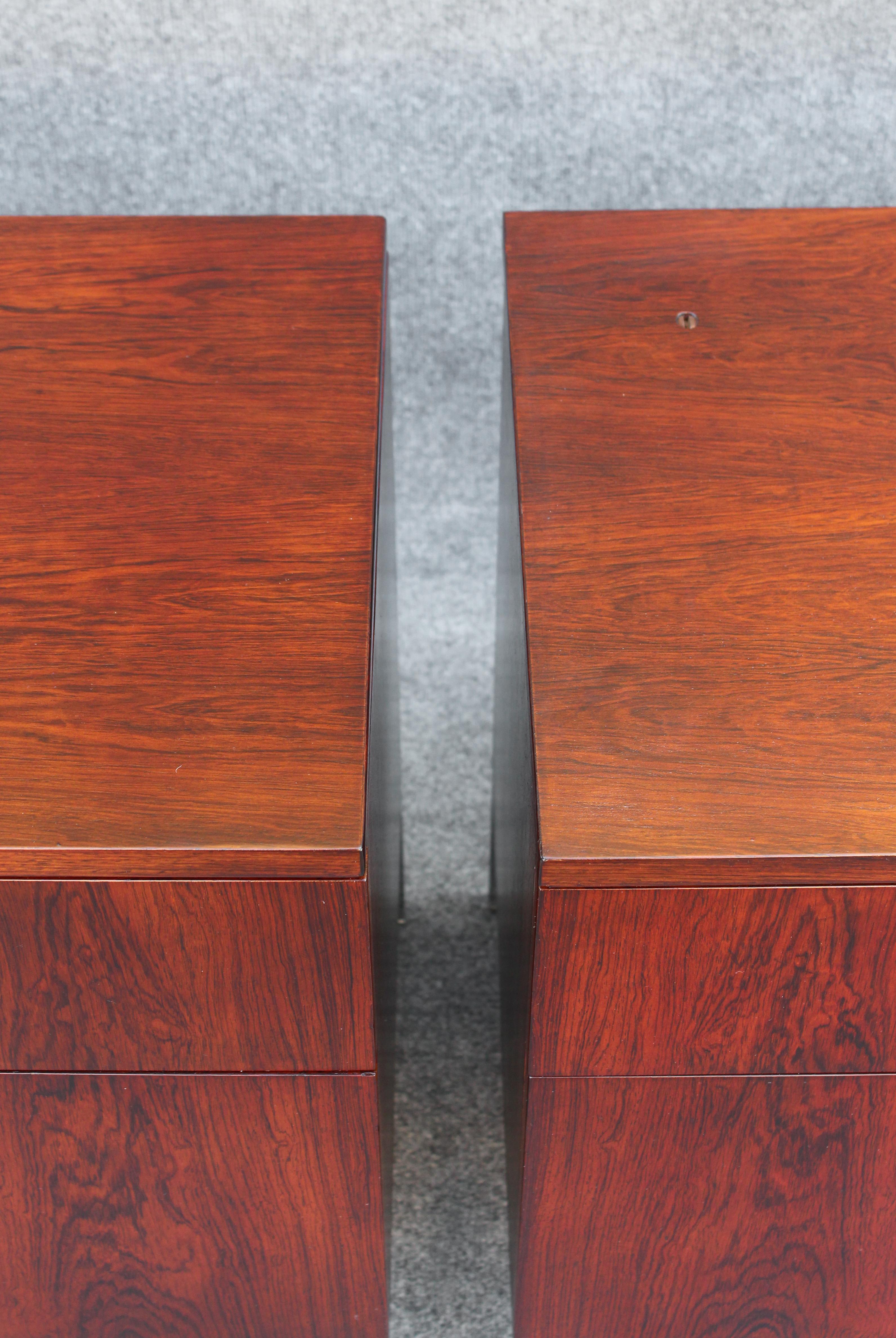 Professionally Restored Florence Knoll Custom Matched Set of Rosewood Cabinets For Sale 8